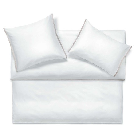 Schlossberg Clark sable, Satin Bettwäsche mit Stehsaum