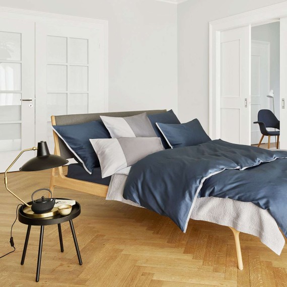 Schlossberg Clark colombine-glace, Satin Bettwäsche mit Stehsaum