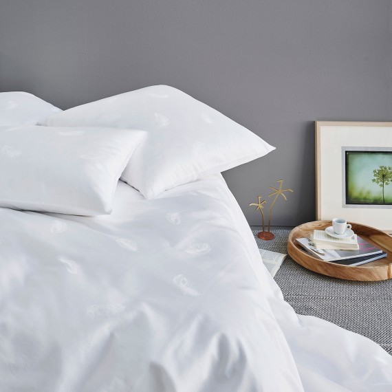 Plume Satin Exquisit Jacquard