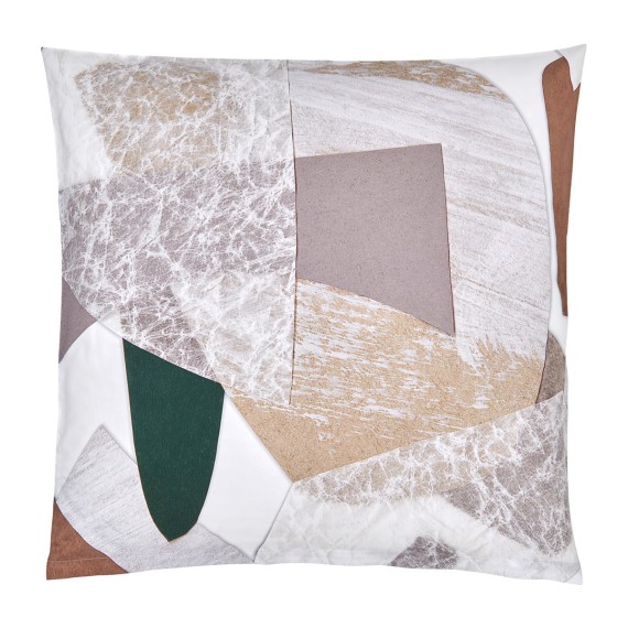 Christian Fischbacher Unique, biancheria da letto in satin ispirate al movimento artistico del cubismo.