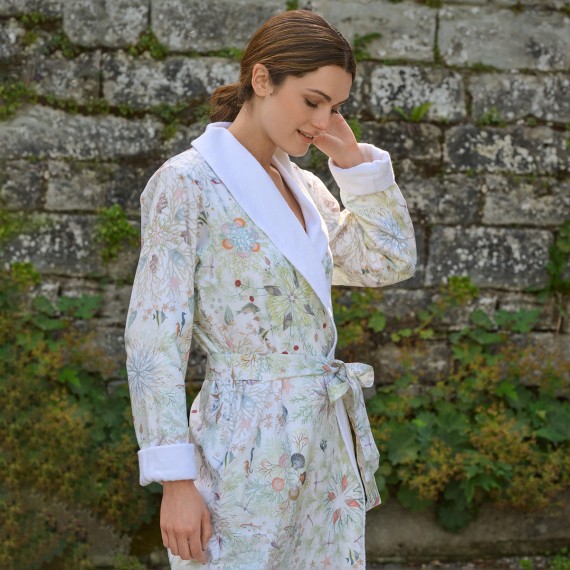 Christian Fischbacher Neptuna Morgenmatenl inspiriert von Meeresumgebung