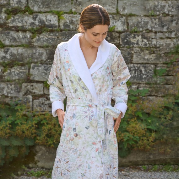 Christian Fischbacher Neptuna Morgenmatenl inspiriert von Meeresumgebung