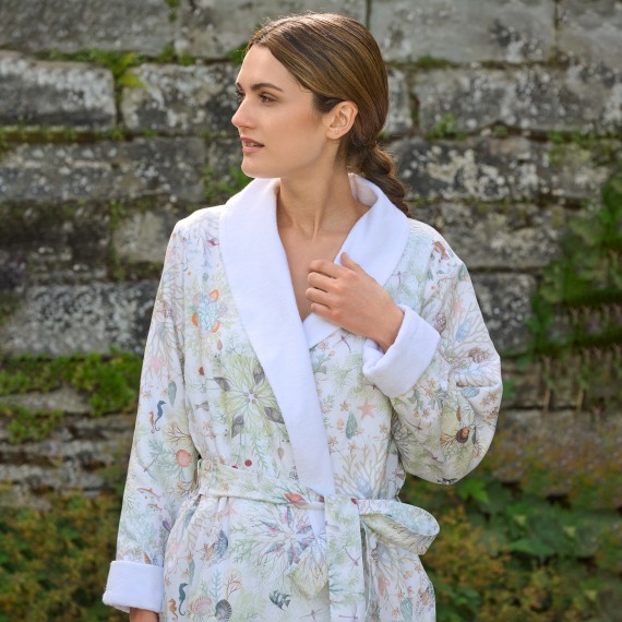 Christian Fischbacher Neptuna Morgenmatenl inspiriert von Meeresumgebung