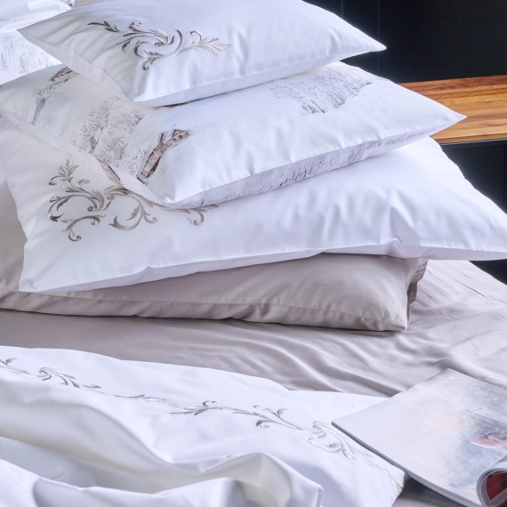 Christian Fischbacher Snow Lace 835 ghiaia perla Satin ricamato