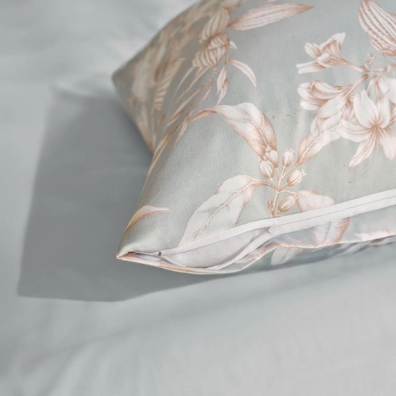 Biancheria Calypso vert di Schlossberg – Eleganza Esotica in Satin