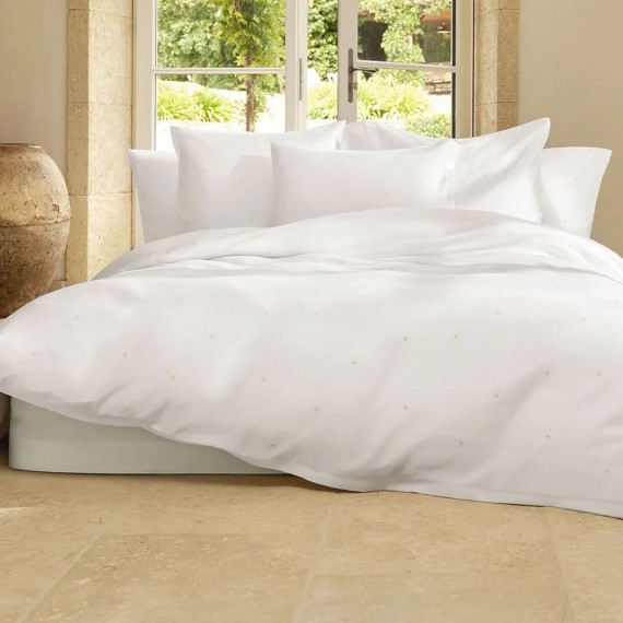 Biancheria Daisy di Schlossberg – Eleganza & Freschezza Estiva in Satin ricamato