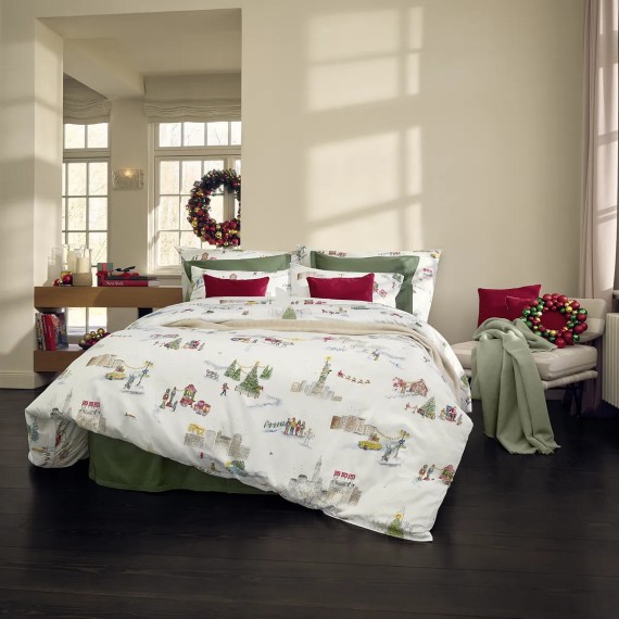 Santa in NY: la magia natalizia di New York su satin firmato Schlossberg